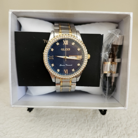 Men's Olevs Watch In Box - Picture 3 of 8